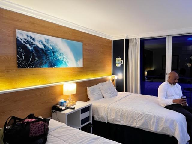 Hotel Ocean Manor Tiki Sunset Retreat Lauderdale-by-the-Sea Exterior foto
