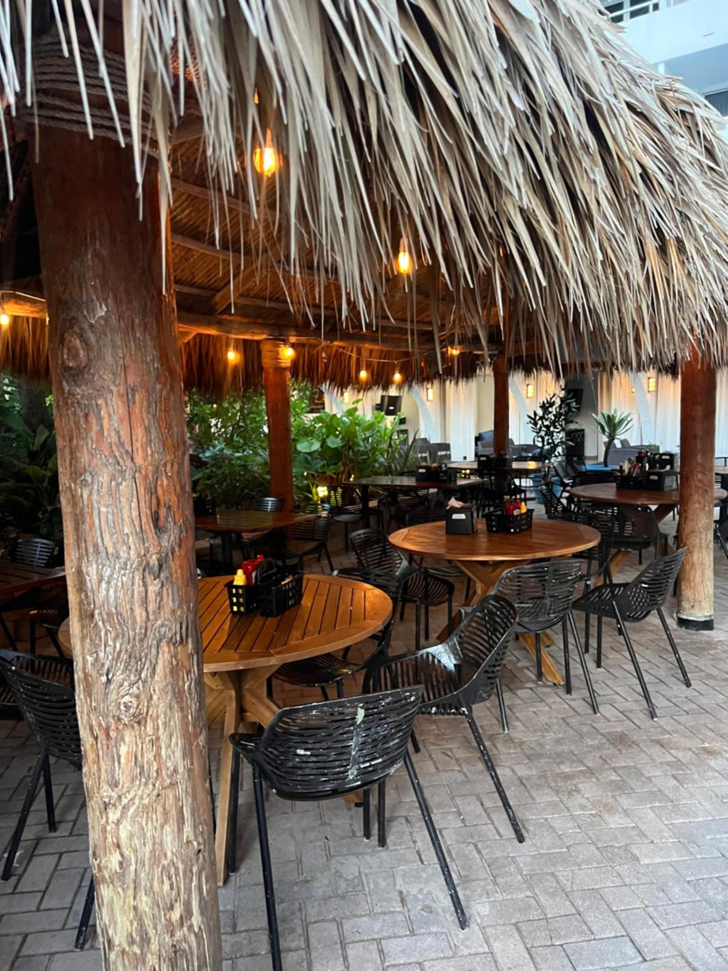 Hotel Ocean Manor Tiki Sunset Retreat Lauderdale-by-the-Sea Exterior foto
